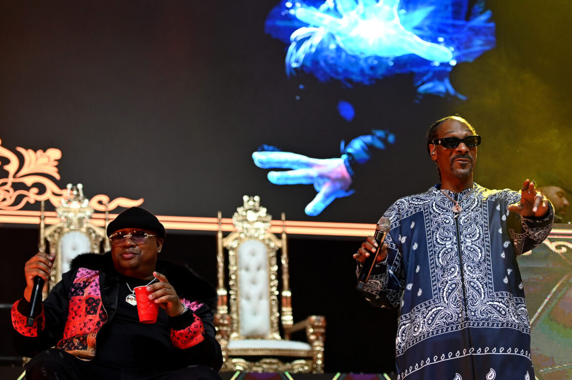 Snoop Dogg And E-40 Cook Up Fresh New Recipes With Their New Cookbook ‘Goon With The Spoon’