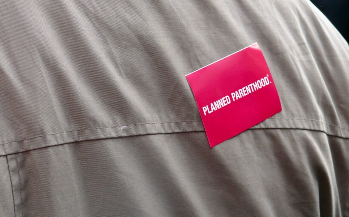Are Claims About Resurfaced 2015 Video Of Planned Parenthood Execs Selling Fetal Tissue True?