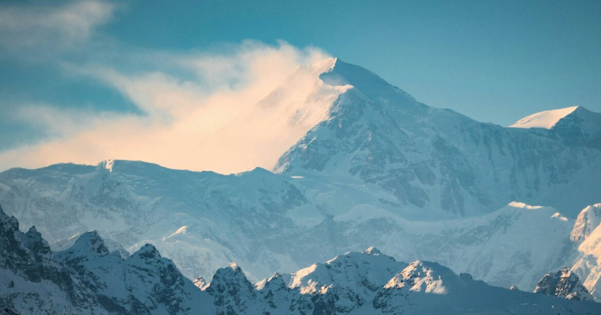 Where Heaven Touches Earth: Why Mountains Mesmerize Us