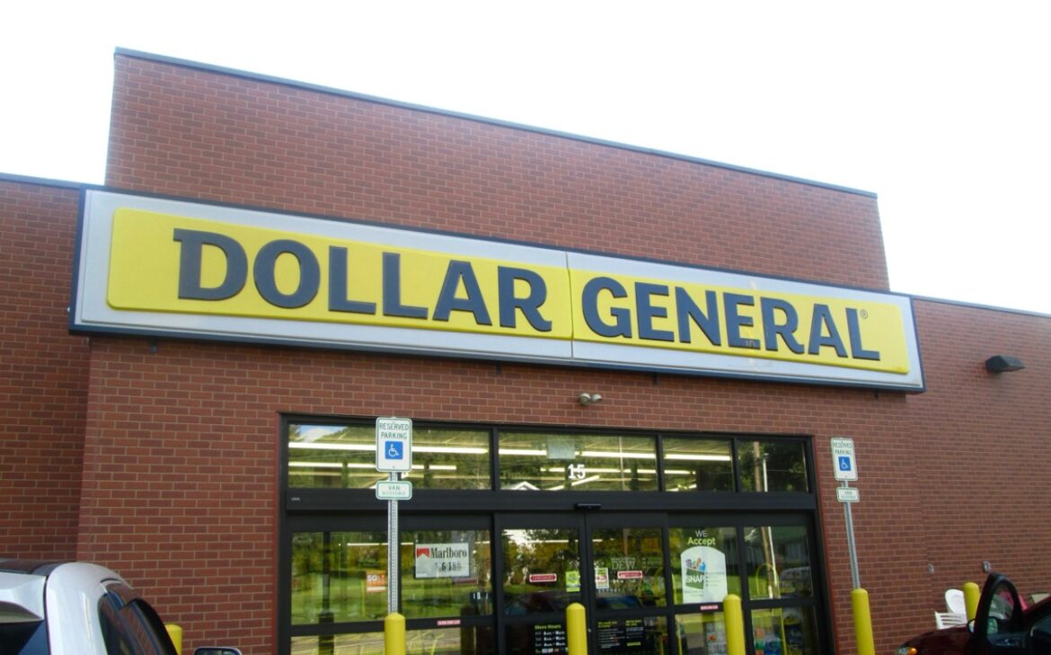 Report Exposes Millions Made By Grocery And Dollar Stores In Cash-Back Charges