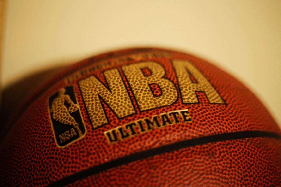 Former NBA Player-Turned-Multimillionaire Businessman Junior Bridgeman Reportedly Buying Stake In Milwaukee Bucks