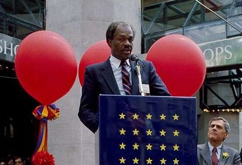 Marion Barry’s Widow Calls Out Pizza Chain Over ‘Racist’ Rollout Of Marion Berry Knots