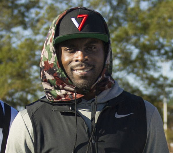 Michael Vick In Talks With Norfolk State, Sacramento State To Take Head Coaching Position