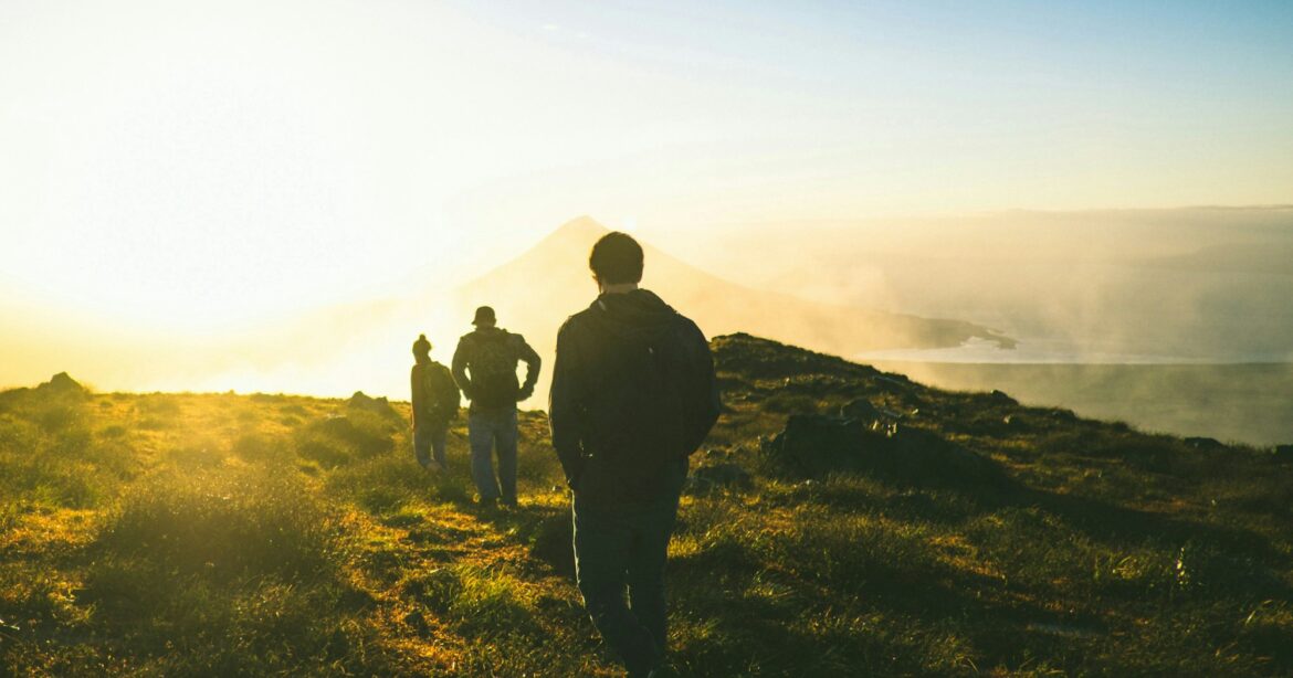 Love Your Brothers in Christ: A Guide for Single Women